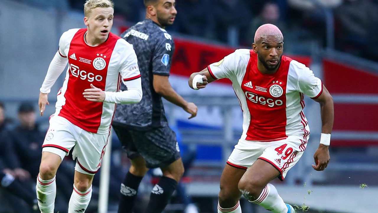 Ryan Babel'e taraftardan alkış!