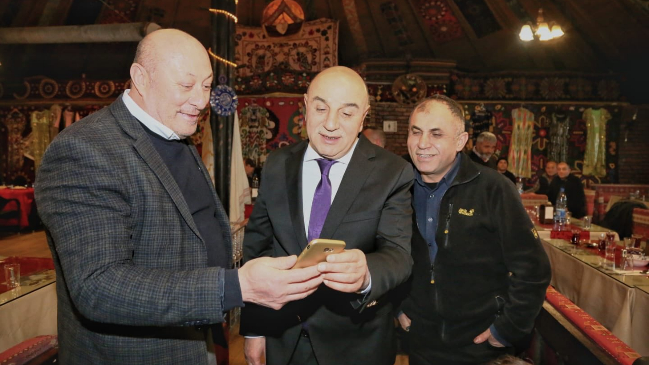 Turgut Altınok, sosyal medyayı icraat için kullanıyor!