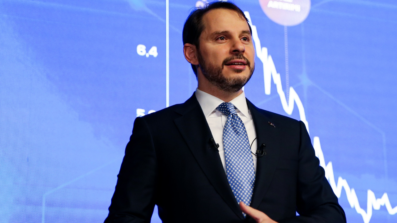 Bakan Albayrak Davos'ta konuştu: Türkiye gayet olumlu ve pozitif