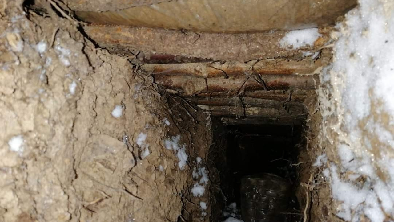 Bitlis'te 3 odalı sığınak bulundu...
