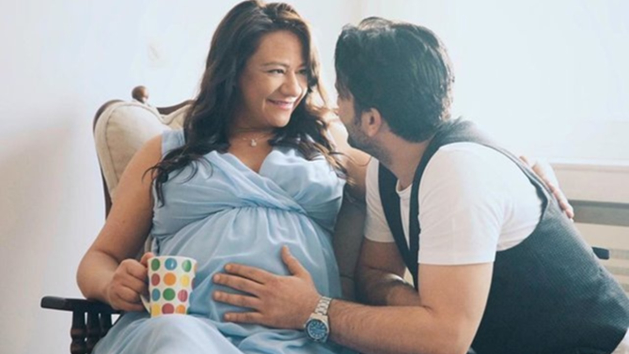 Sunucu Ezgi Sertel anne oldu