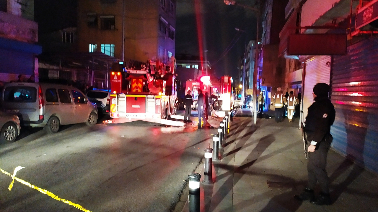 Gaziosmanpaşa'daki yangında can pazarı...