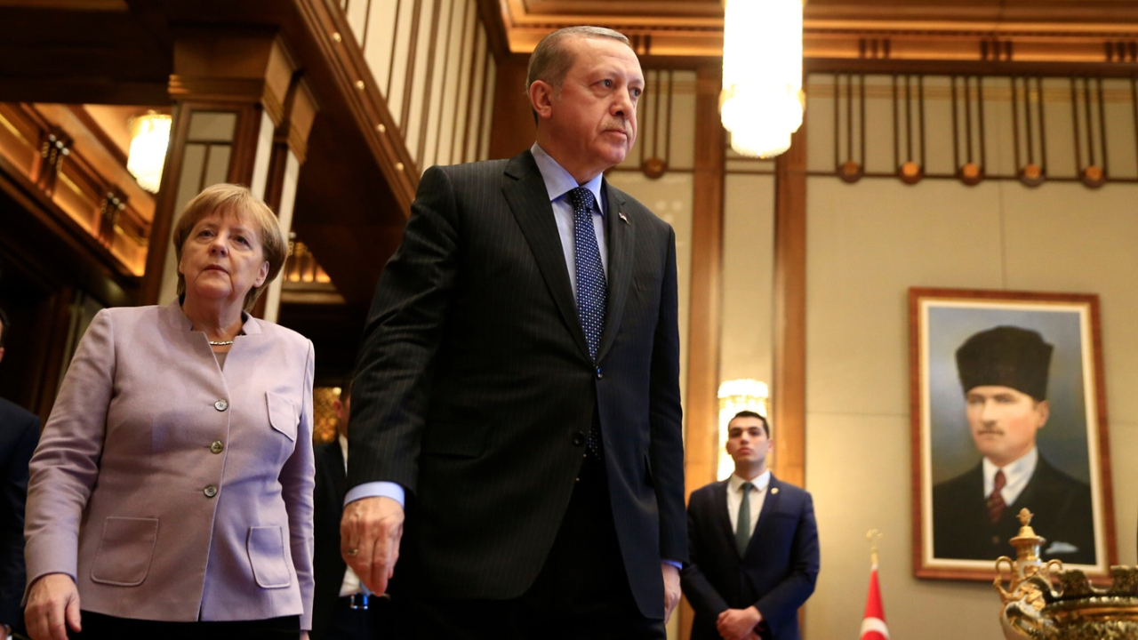 Angela Merkel Türkiye'ye geldi...