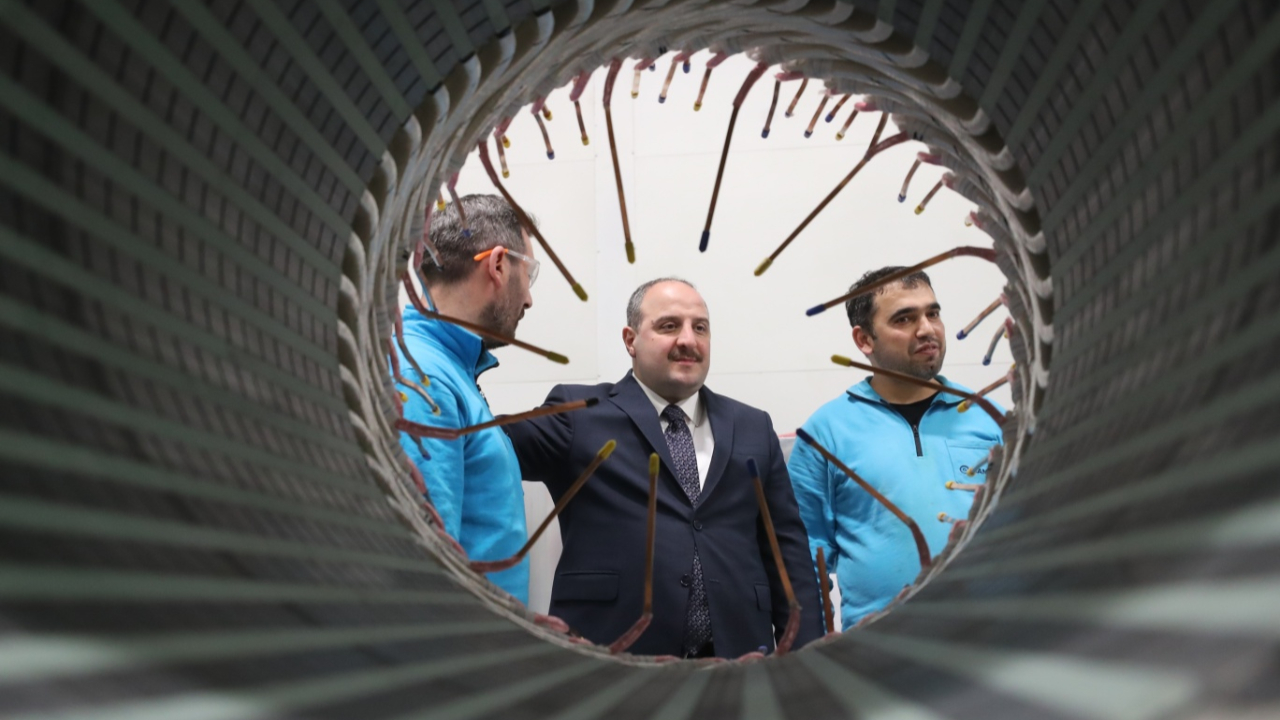 Bakan Varank'tan yerli teknolojiye tam destek