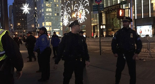 New York'taki Trump Tower'da şüpheli paket paniği