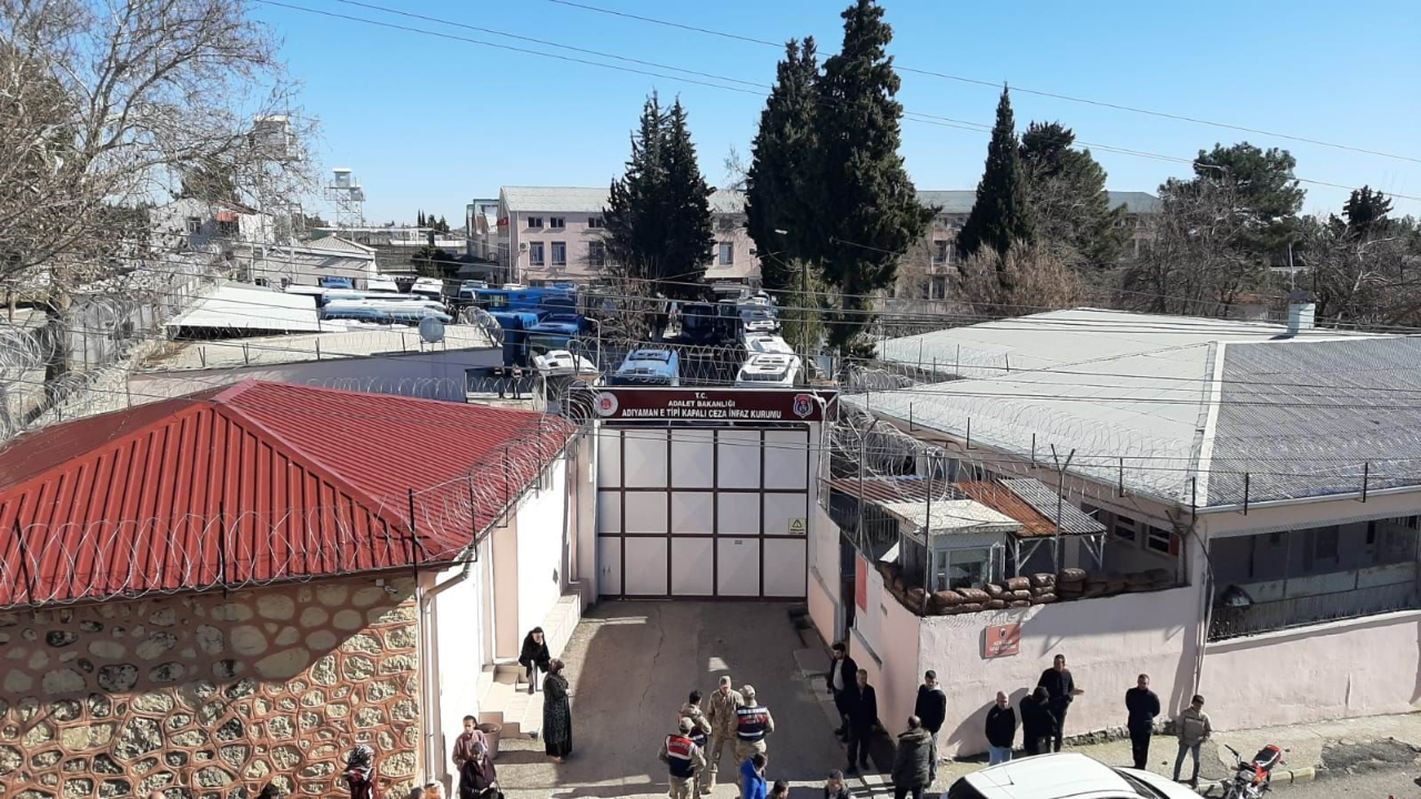 Adıyaman Cezaevi'ndeki mahkumlar farklı şehirlere sevk ediliyor