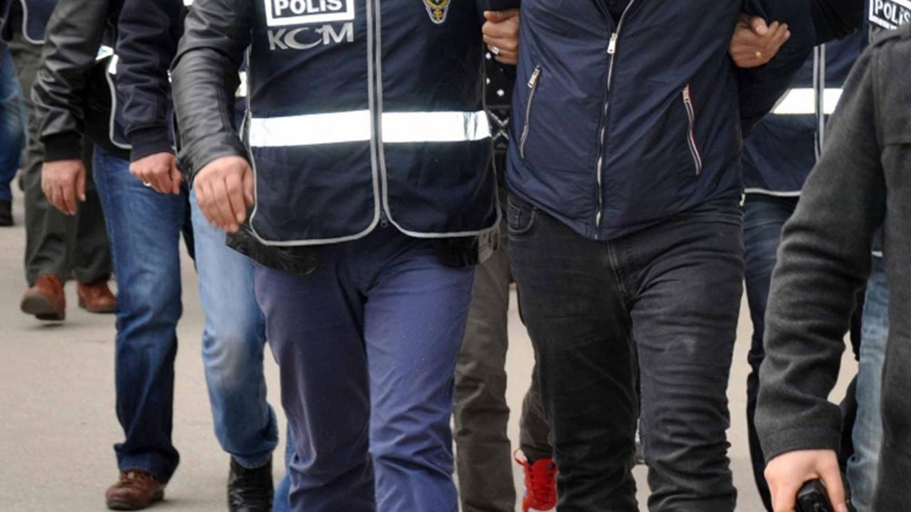 İstanbul'da FETÖ operasyonu