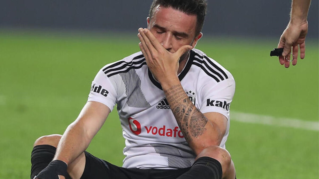 Beşiktaş'a Gökhan Gönül şoku!