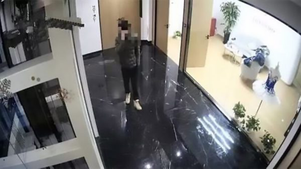 Evlenmemek için hoparlör çaldı!