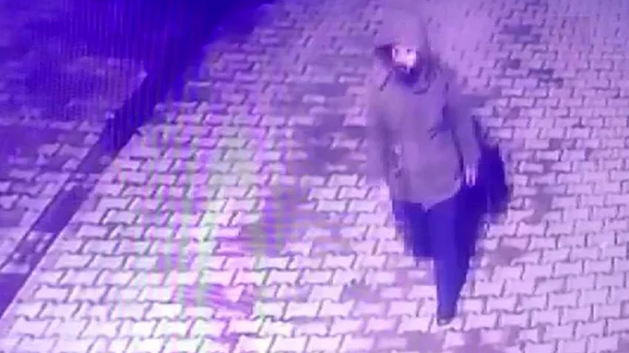 Deprem gecesi araçların lastiğini patlatan şahıs yakalandı