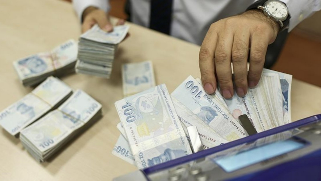 Bakanlık'tan 2 dev bankaya büyük ceza