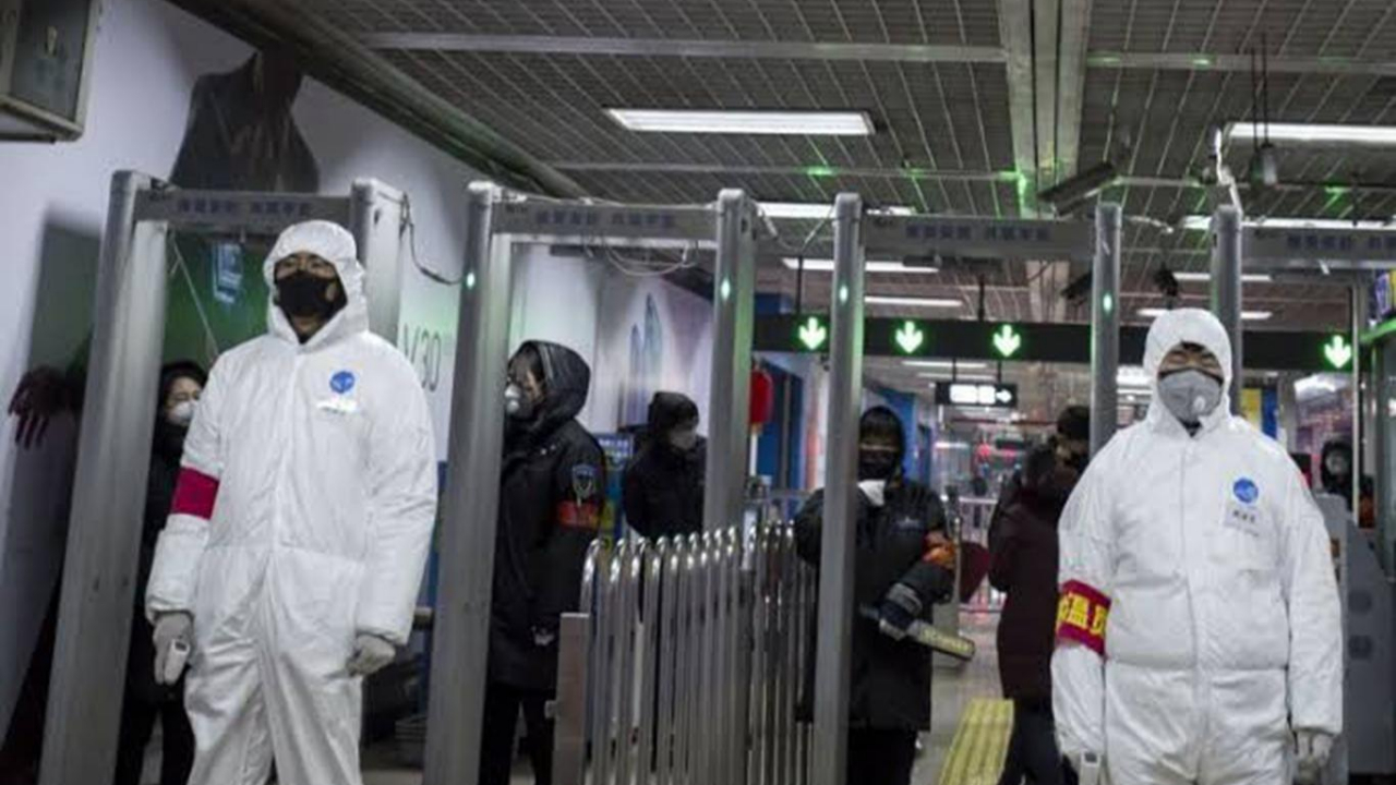 Almanya koronavirüsün yeni belirtilerini açıkladı!