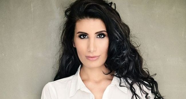 İrem Derici YouTube'a 2 video yükledi, 100 bin TL kazandı