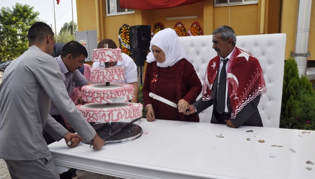 Huzurevi aşıkları dünya evine girdi...