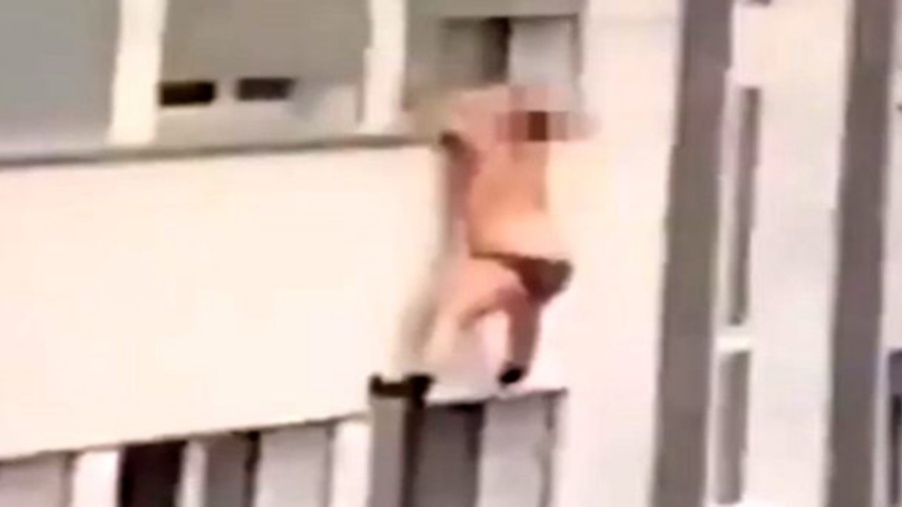 Yasak aşkın acı sonu! İç çamaşırıyla asılı kaldı