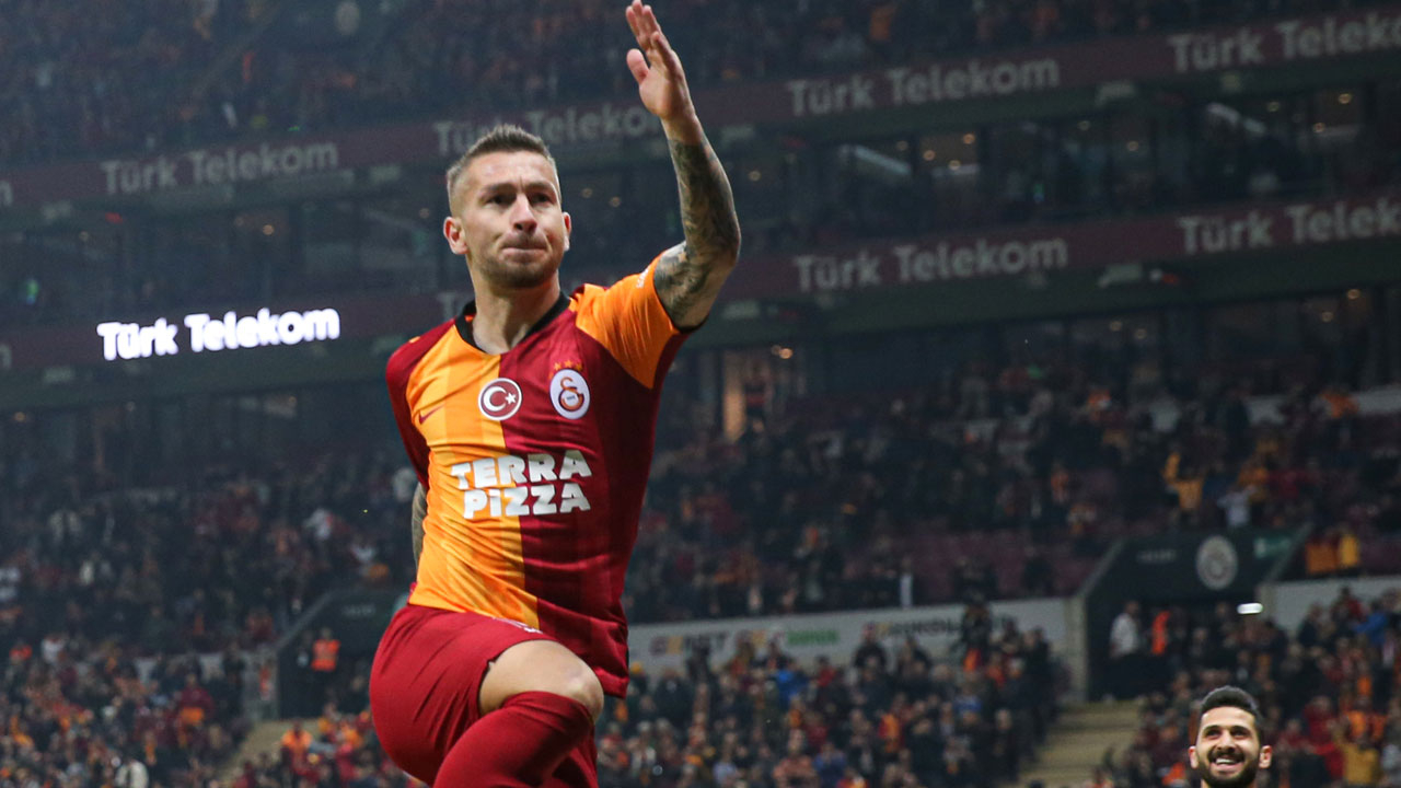 Aslan'ın zirve yarışı: 4-1