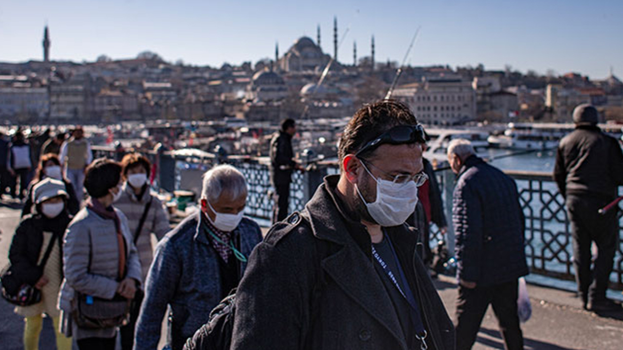 İstanbul'da korona virüsüne maskeli önlem