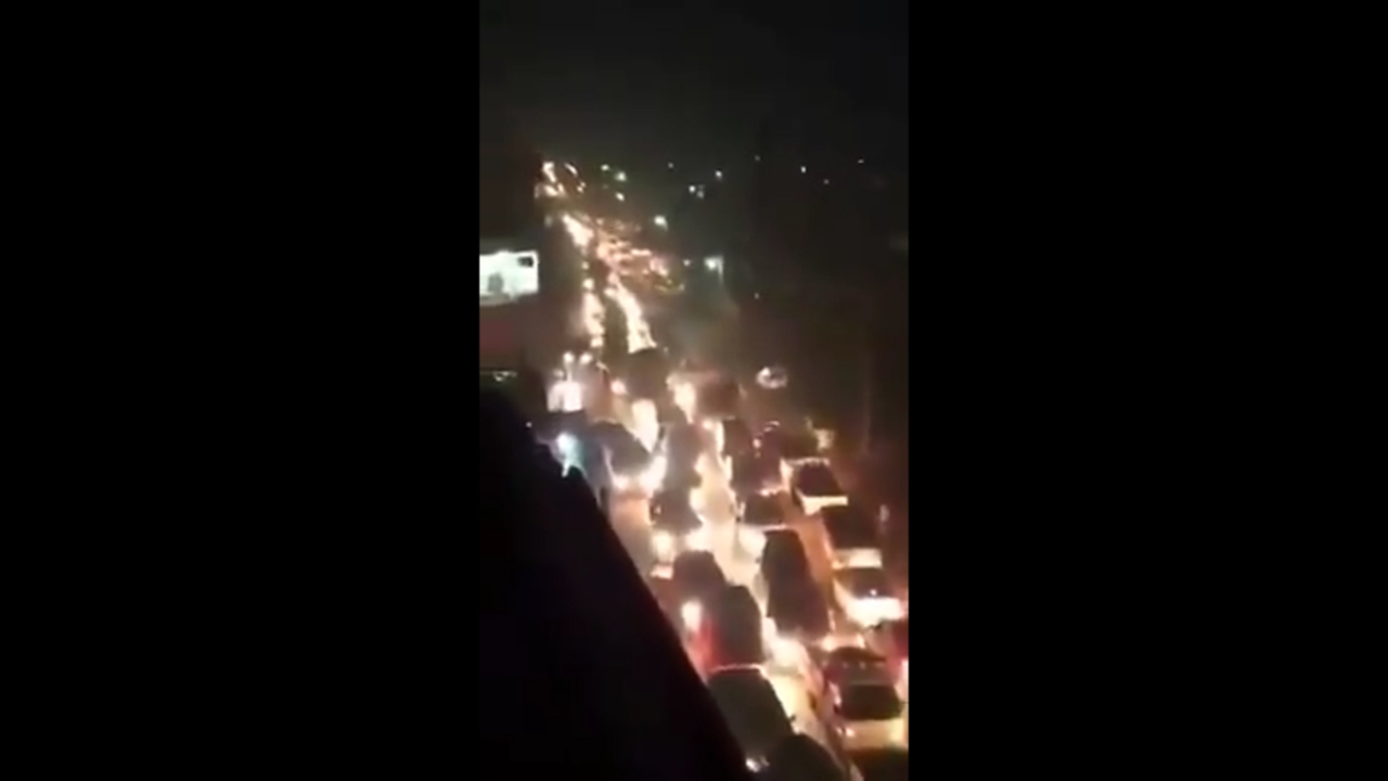 Akın, akın Türkiye sınırına ilerliyorlar...