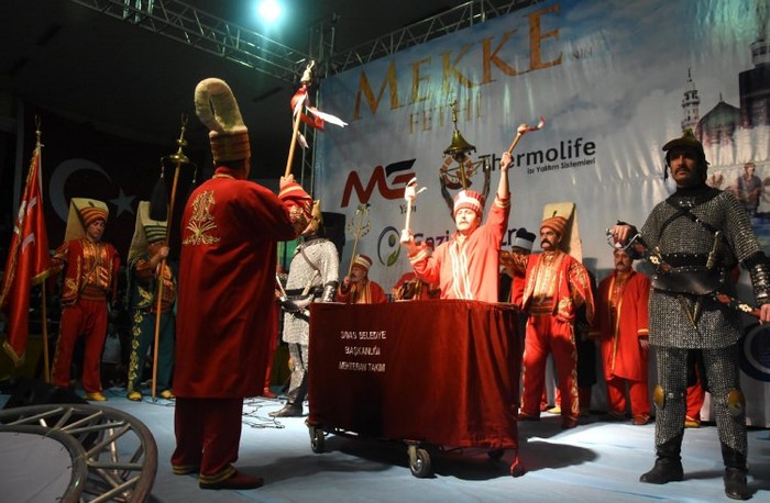 Mekke'nin Fethi'nin 1386. yılı kutlandı
