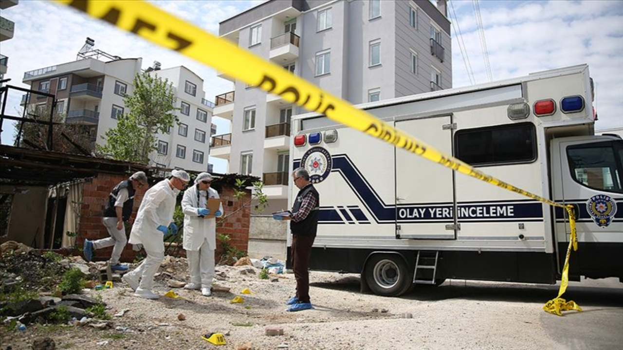 Tartıştığı kocasını baltayla öldürdü...