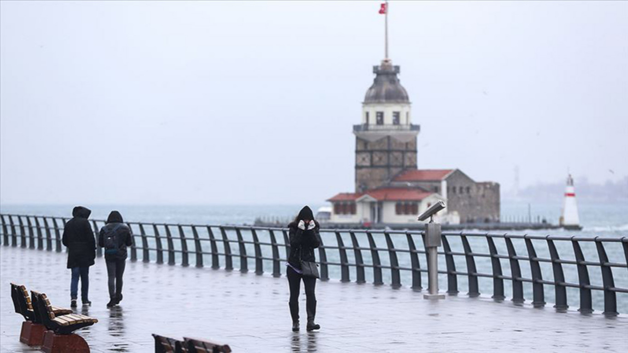 İstanbul'da etkili gök gürültülü sağanak yağmur