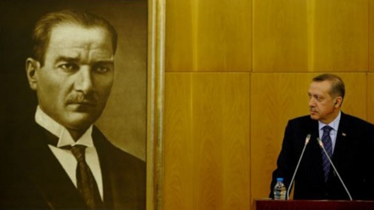 Erdoğan'dan Atatürk kitabı