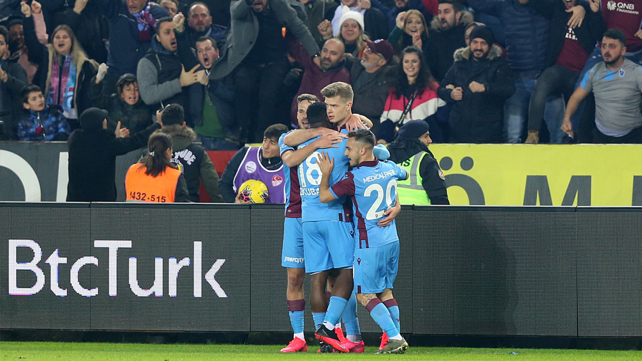 Sörloth Ronaldo'yla yarışıyor