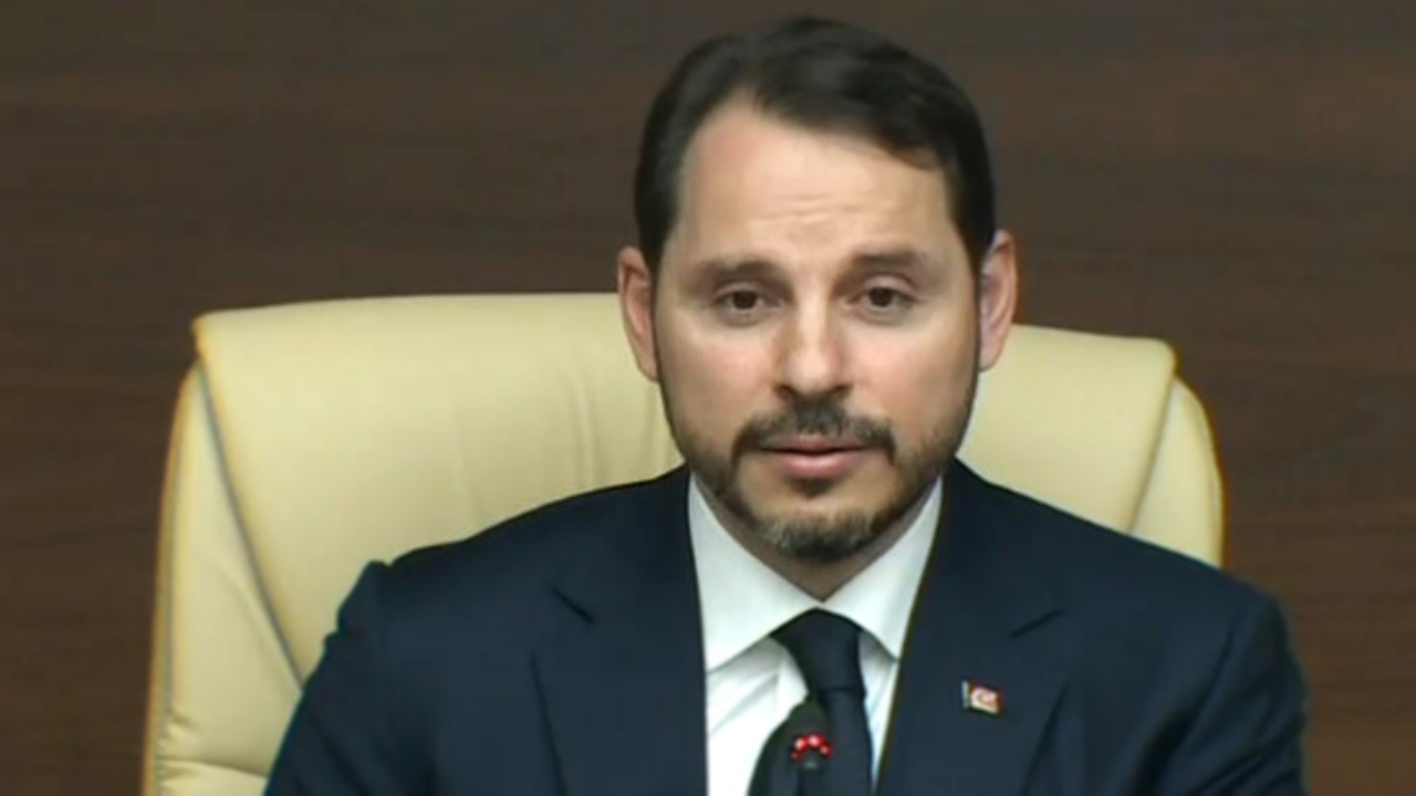 Bakan Albayrak: Deprem bölgesinde esnafa faizsiz 50 bin liraya kadar kredi verilecek