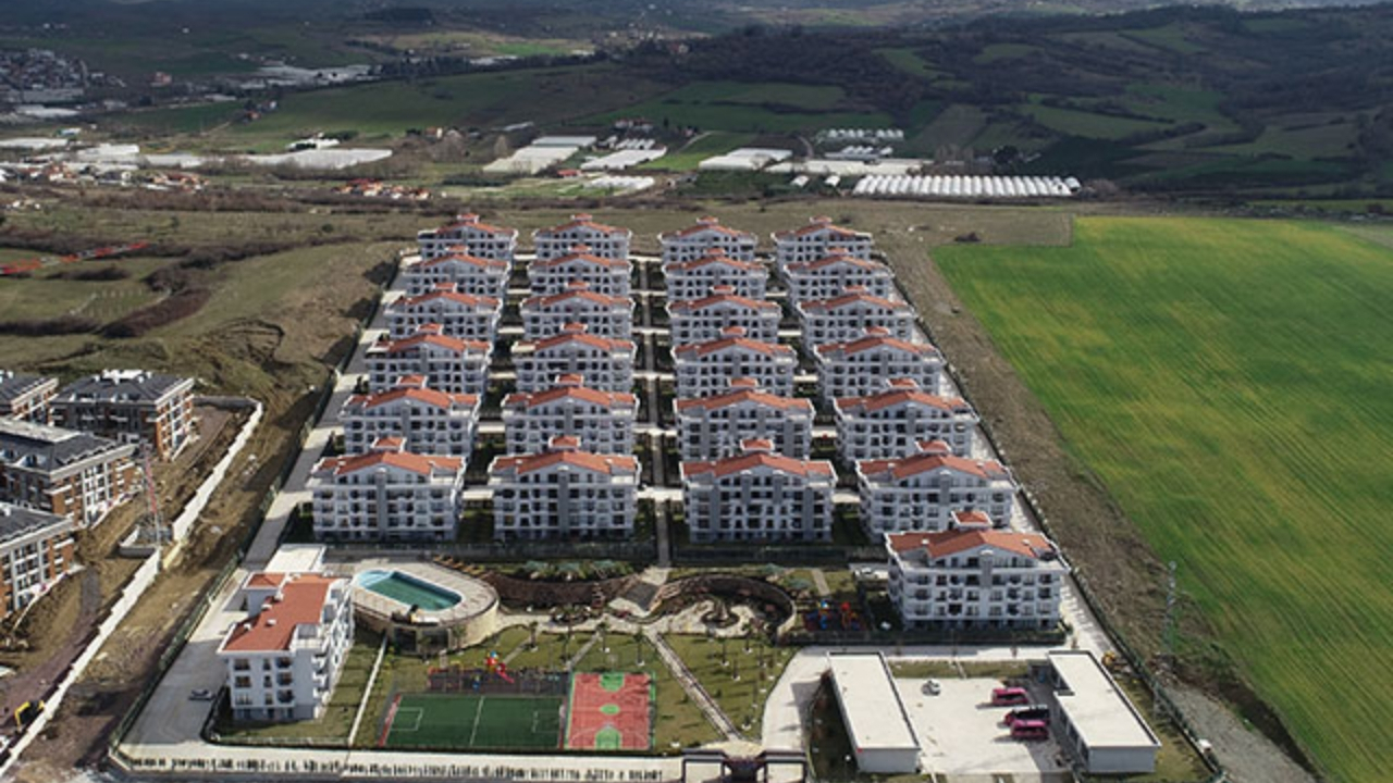 Belediyeden zimmetine 1 milyon TL geçirdi