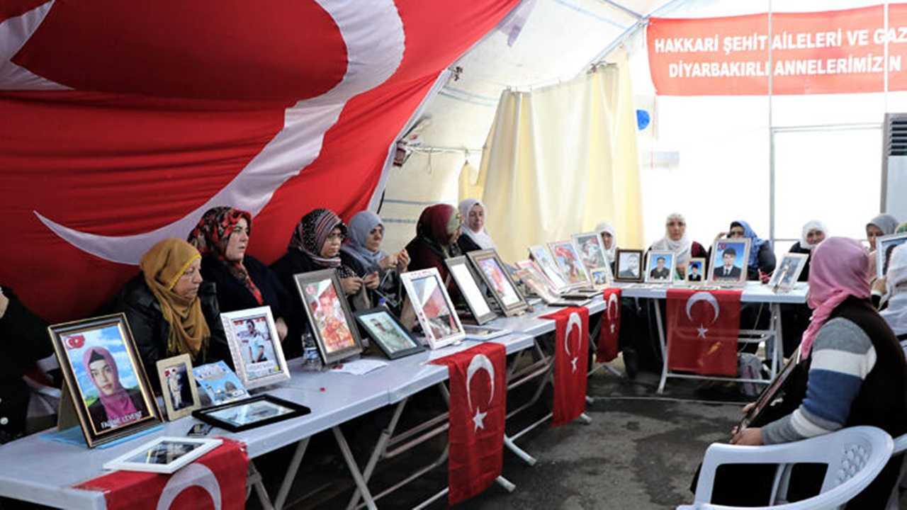 Diyarbakır'da HDP önündeki eylemde 159'uncu gün