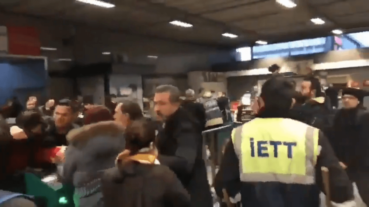 CHP'li gençlerden İmamoğlu'na zam tepkisi!