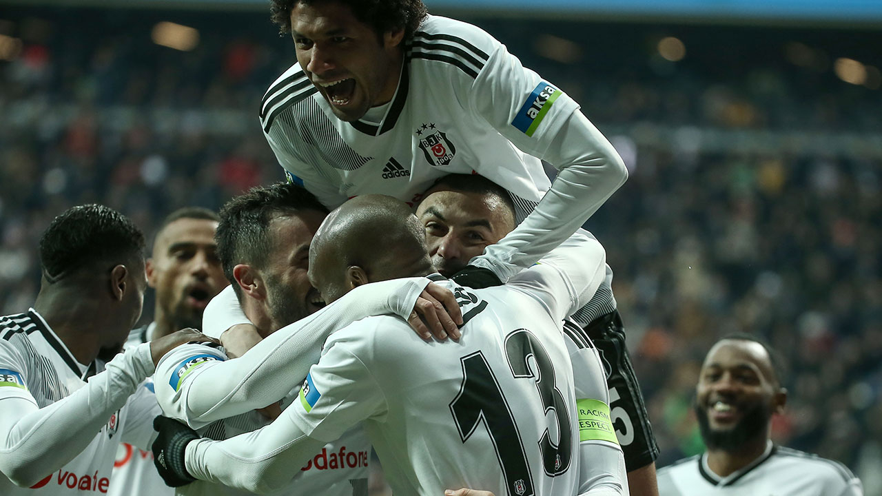 Ligin zirvesi alev alev!