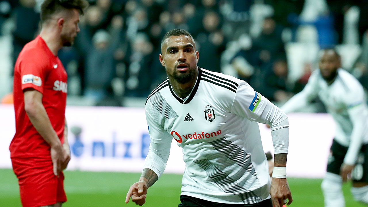 Müthiş Boateng!
