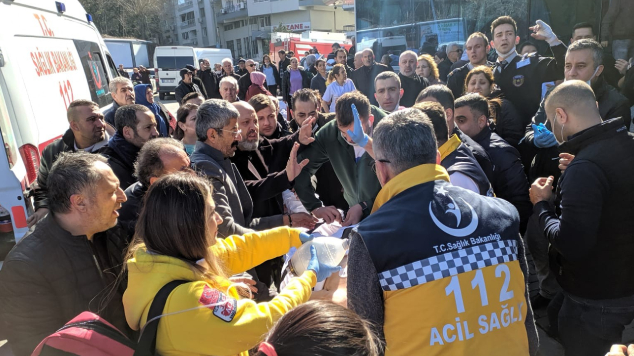 İzmir'de özel hastanede yangın!