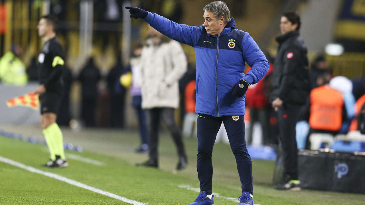 Fenerbahçe'de Ersun Yanal'dan radikal karar!