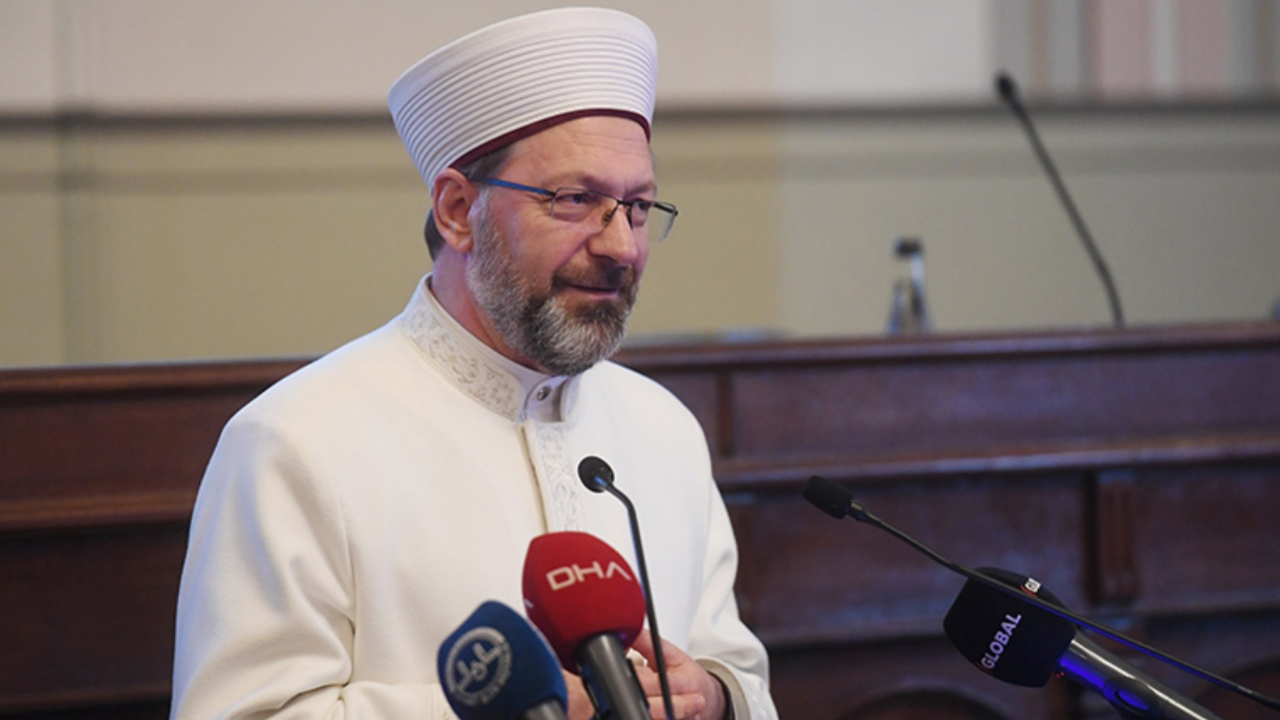 Ali Erbaş: Sigara katildir, katletmek de haramdır
