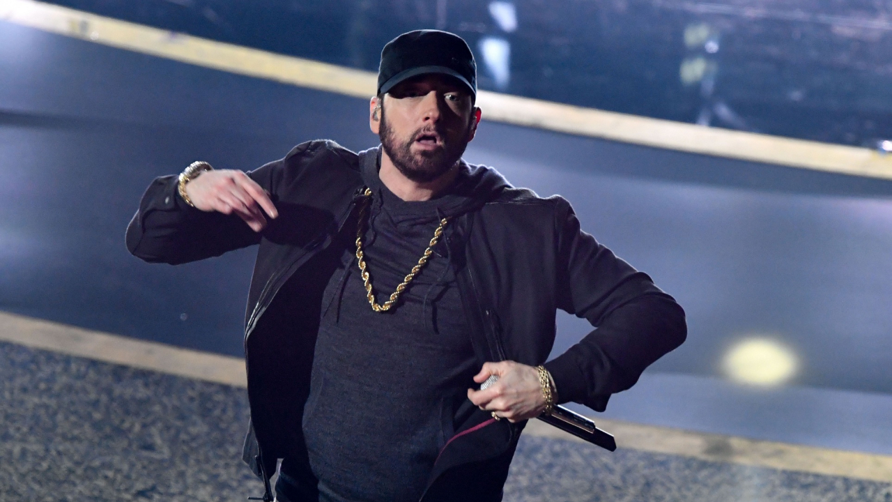 Eminem'in Oscar performansı geceye damga vurdu