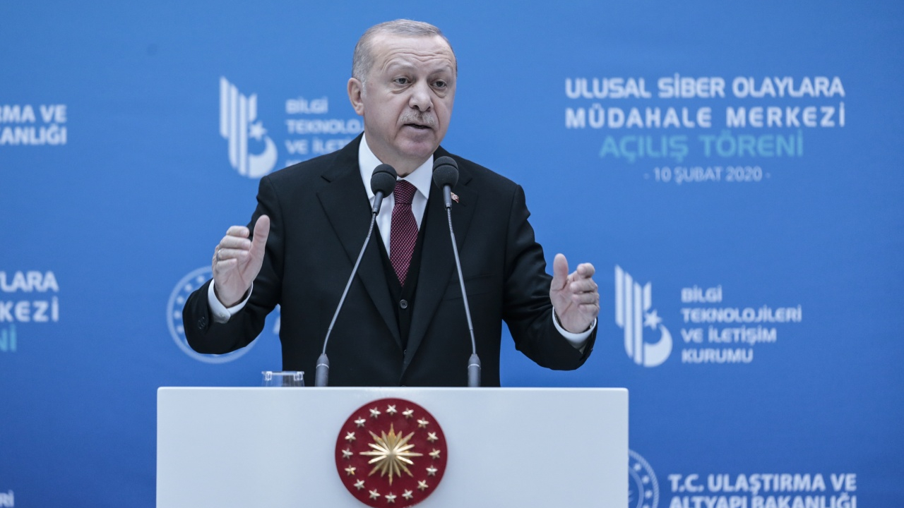 Cumhurbaşkanı Erdoğan: Sosyal medya tam bir çöplük