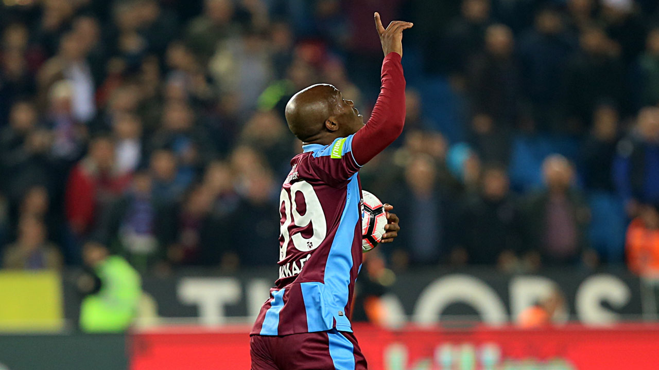 Nwakaeme bonusu kaptı! 100 bin euro...