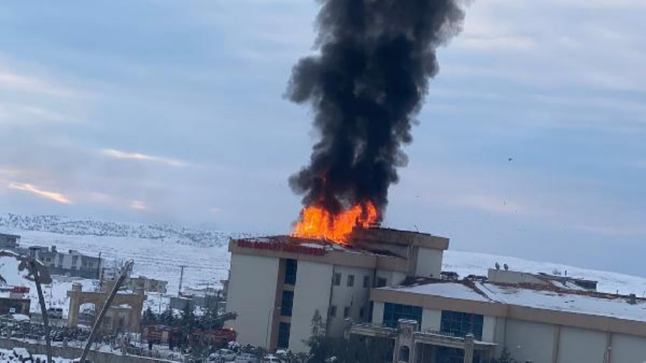 İdil Devlet Hastanesi'nde yangın çıktı