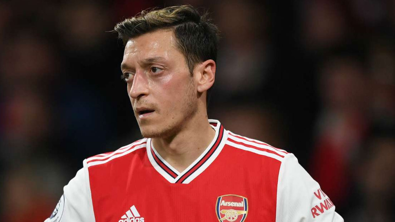 Mesut Özil'den ayrılık açıklaması!