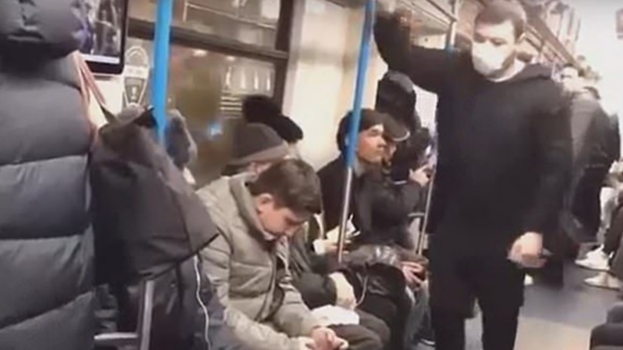 Metroda koronavirüs şakasına hapis cezası
