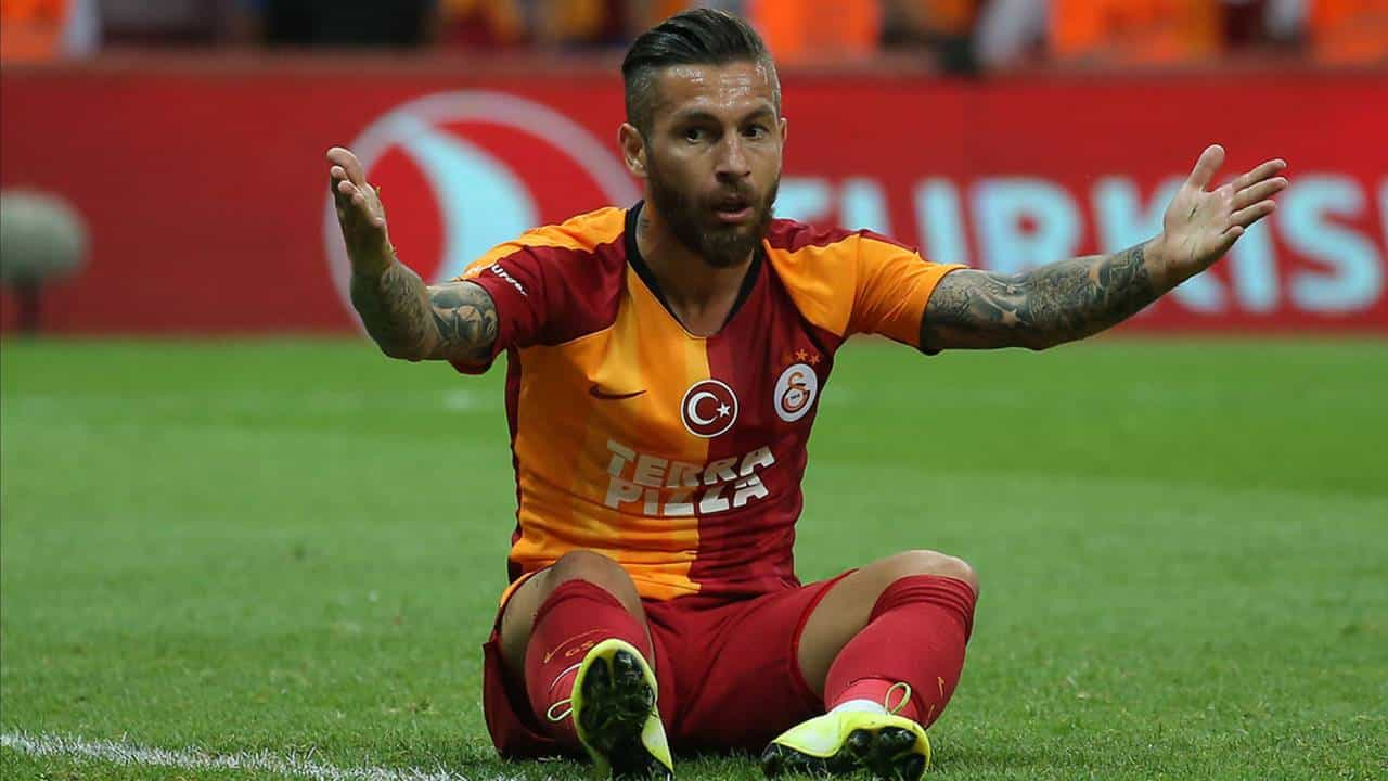 Adem Büyük'ten hakeme sert tepki!