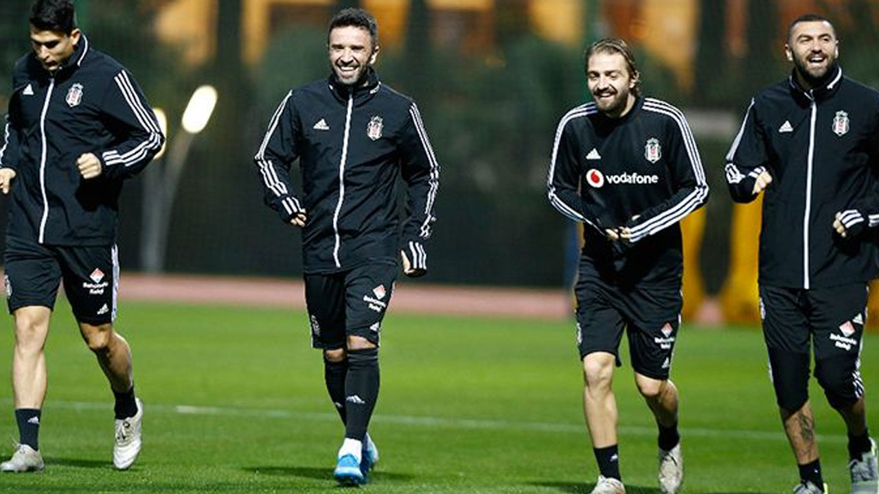 Beşiktaş kararını verdi! Caner Erkin ve Gökhan Gönül...