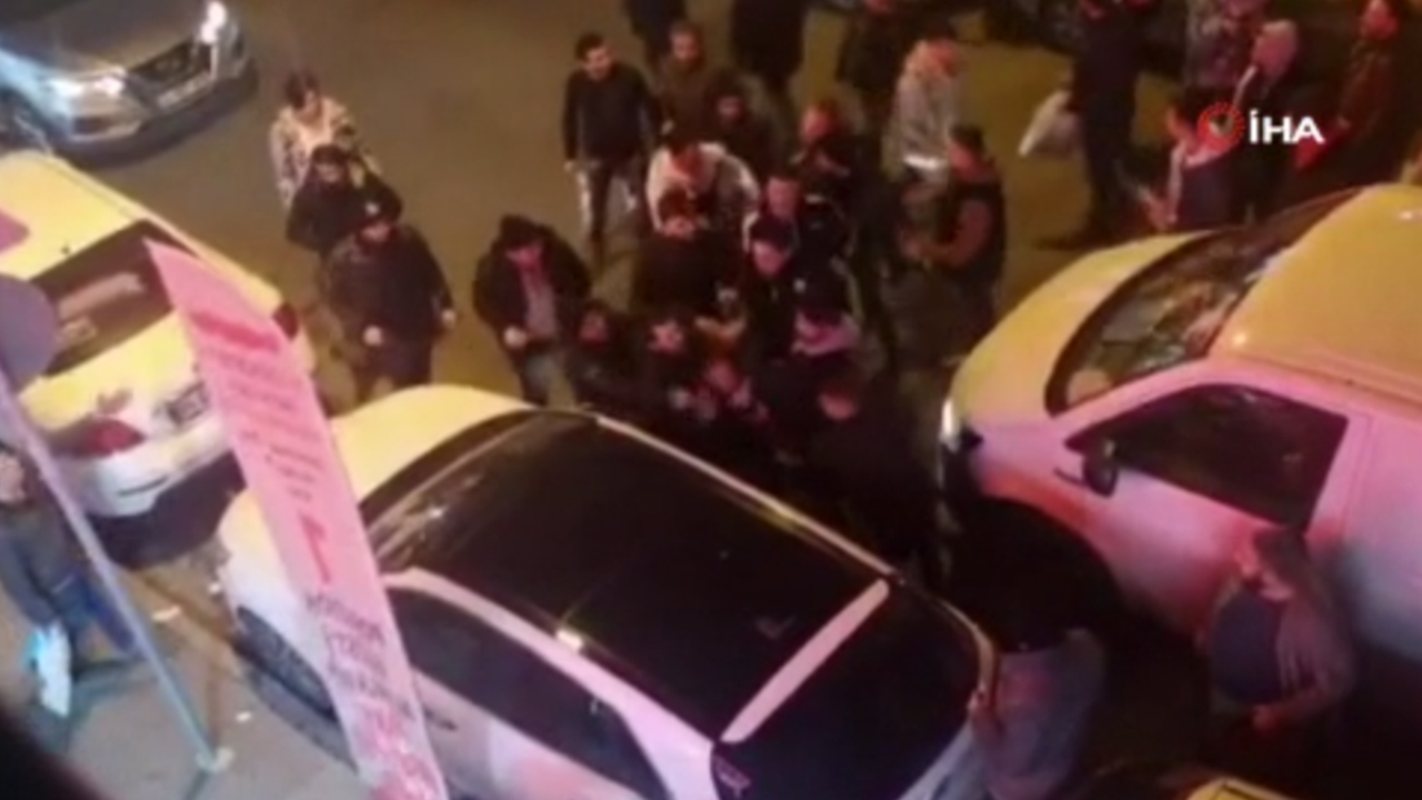 Tacizciyi linçten polis kurtardı...