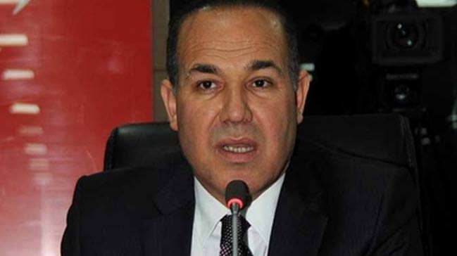 Adana Belediye Başkanı Hüseyin Sözlü kaza yaptı
