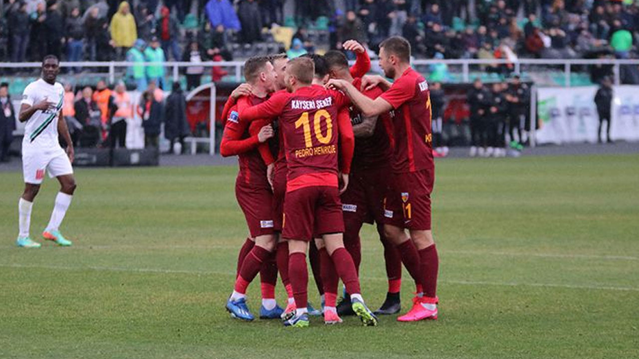 Kayserispor Denizli'de altın buldu