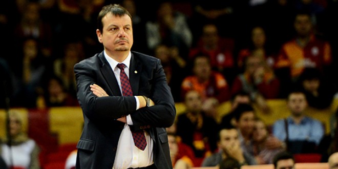 Ergin Ataman: Aziz Yıldırım'la aşk yaşayacak halimiz yok