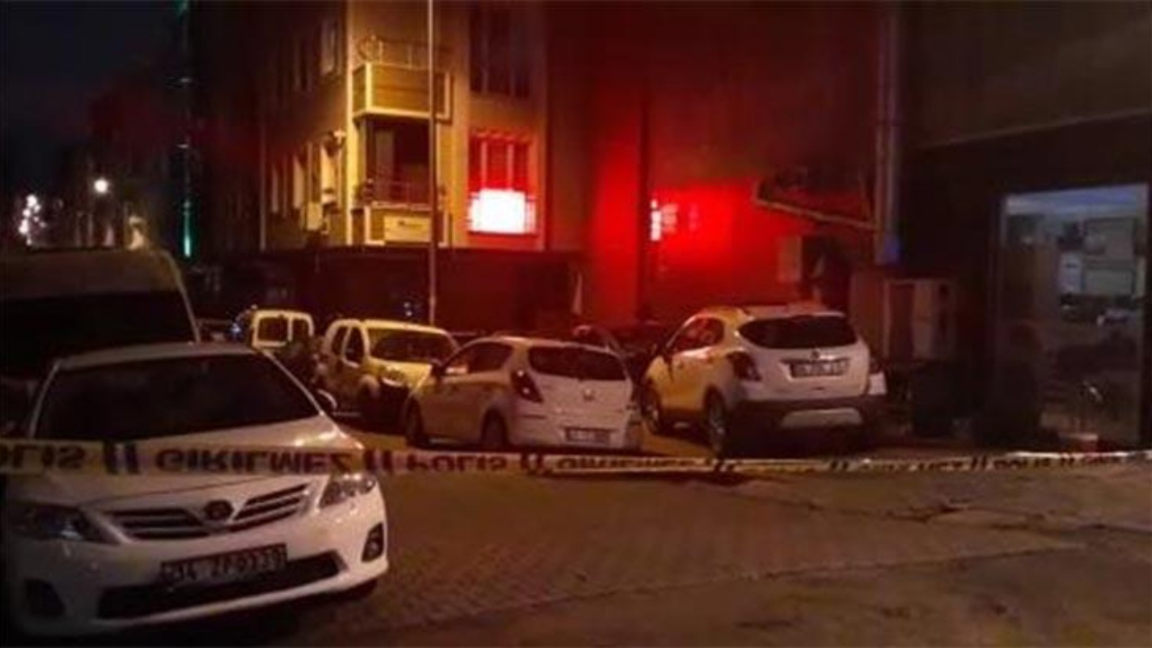 Bekçilere bıçakla saldırdı vurularak durduruldu!