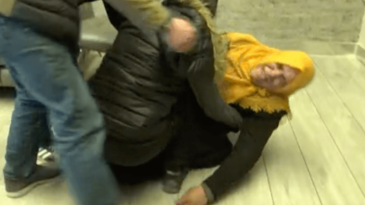 Gevriye Ayhan kızına böyle kavuştu